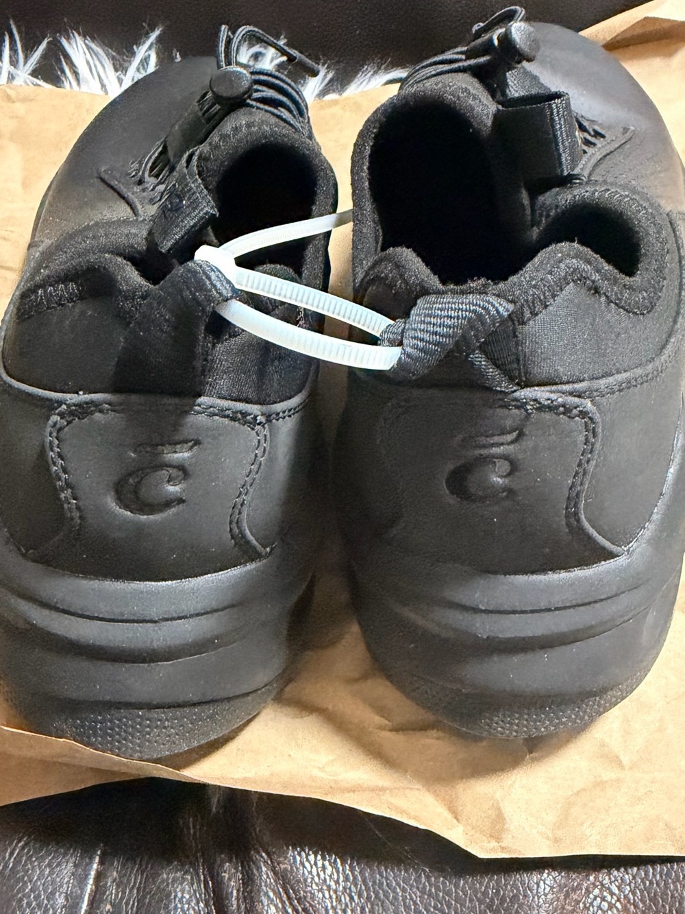 Clove Shoes - Picture 3 of 5